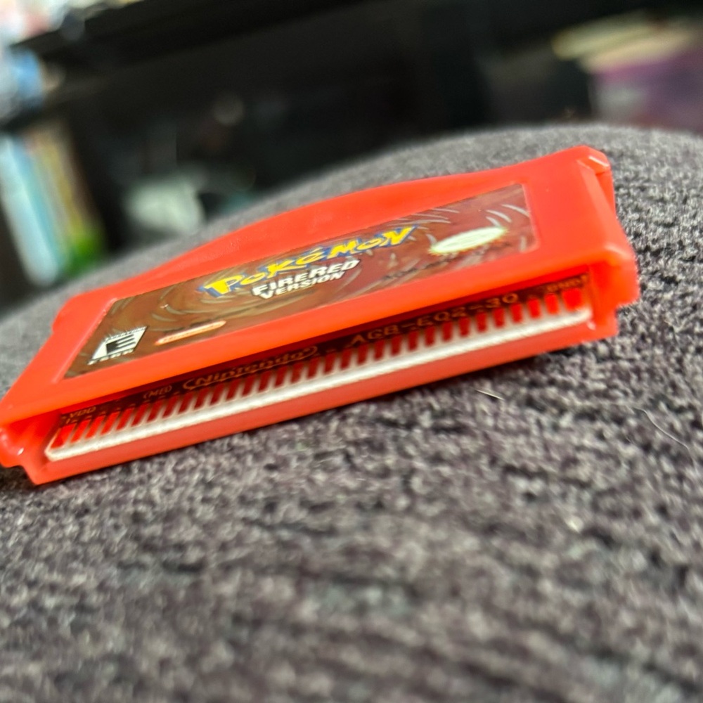 Pokémon FireRed version for Gameboy advance - Picture 3 of 6
